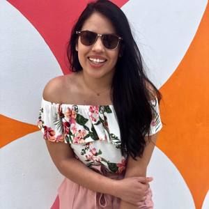 Meet your Posher, Verónica